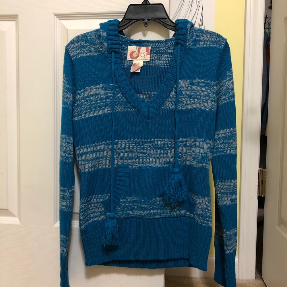 Knitted sweater hoodie